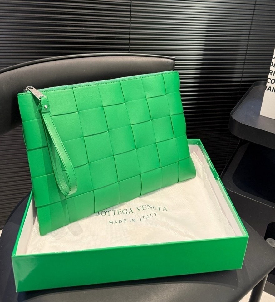 1_66aUd018svc9wwo833ew2mk_413zjm.jpg 1_66aUd018svc9wwo833ew2mk_413zjm.jpg