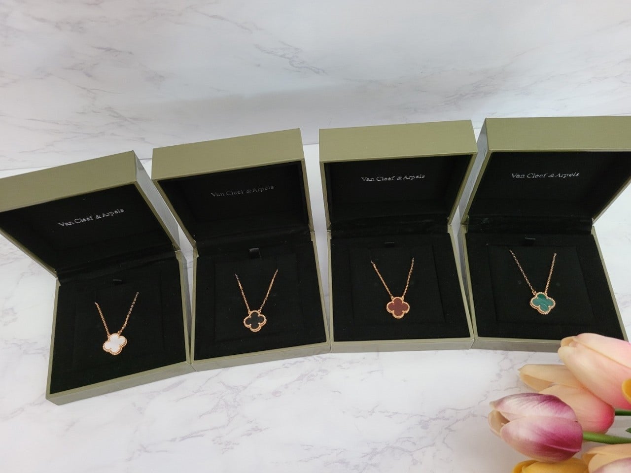 0_d2jUd018svcgh84l5gojem6_a7ff1p.jpg 0_d2jUd018svcgh84l5gojem6_a7ff1p.jpg