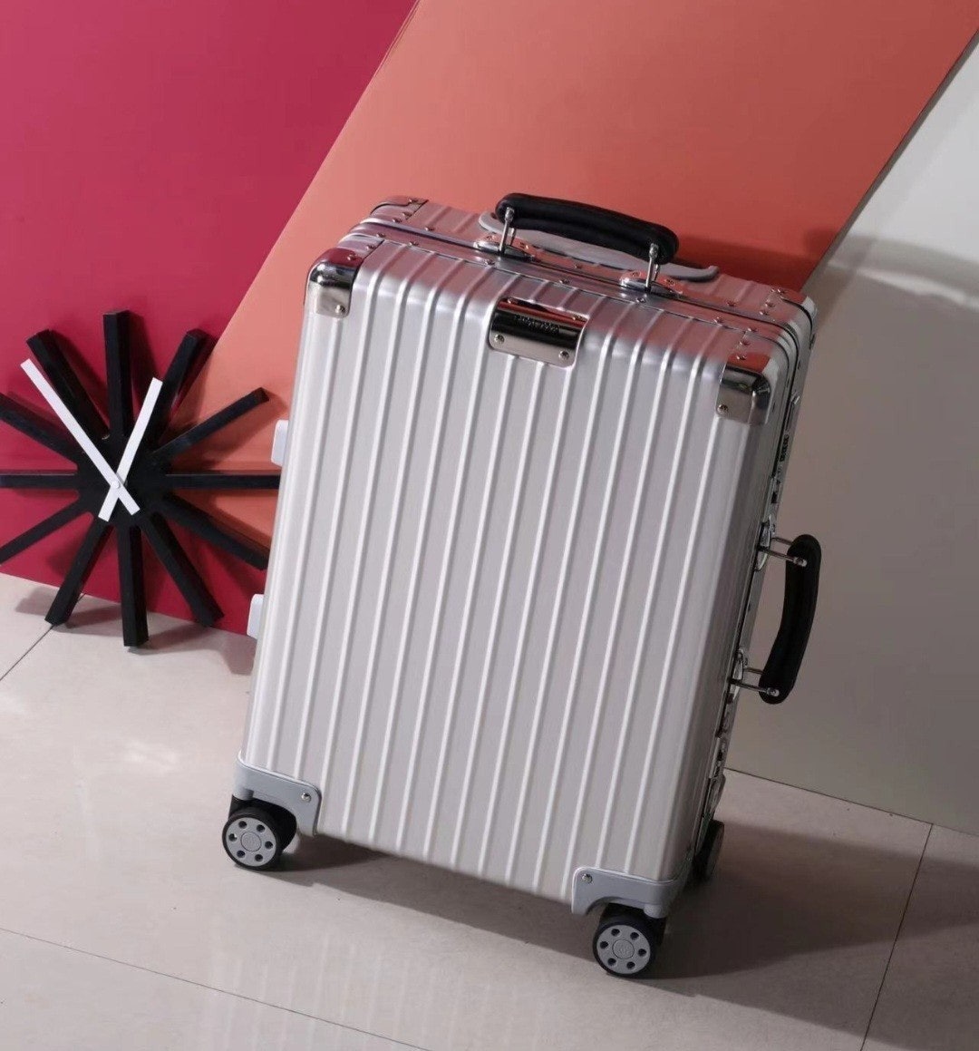 0_g2bUd018svc1veub0c22mhwm_a7ff1p.jpg 0_g2bUd018svc1veub0c22mhwm_a7ff1p.jpg