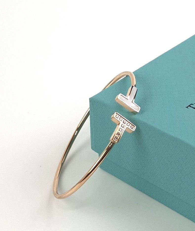 b_jb7Ud018svc1qp4b1ae228jz_413zjm.jpg b_jb7Ud018svc1qp4b1ae228jz_413zjm.jpg