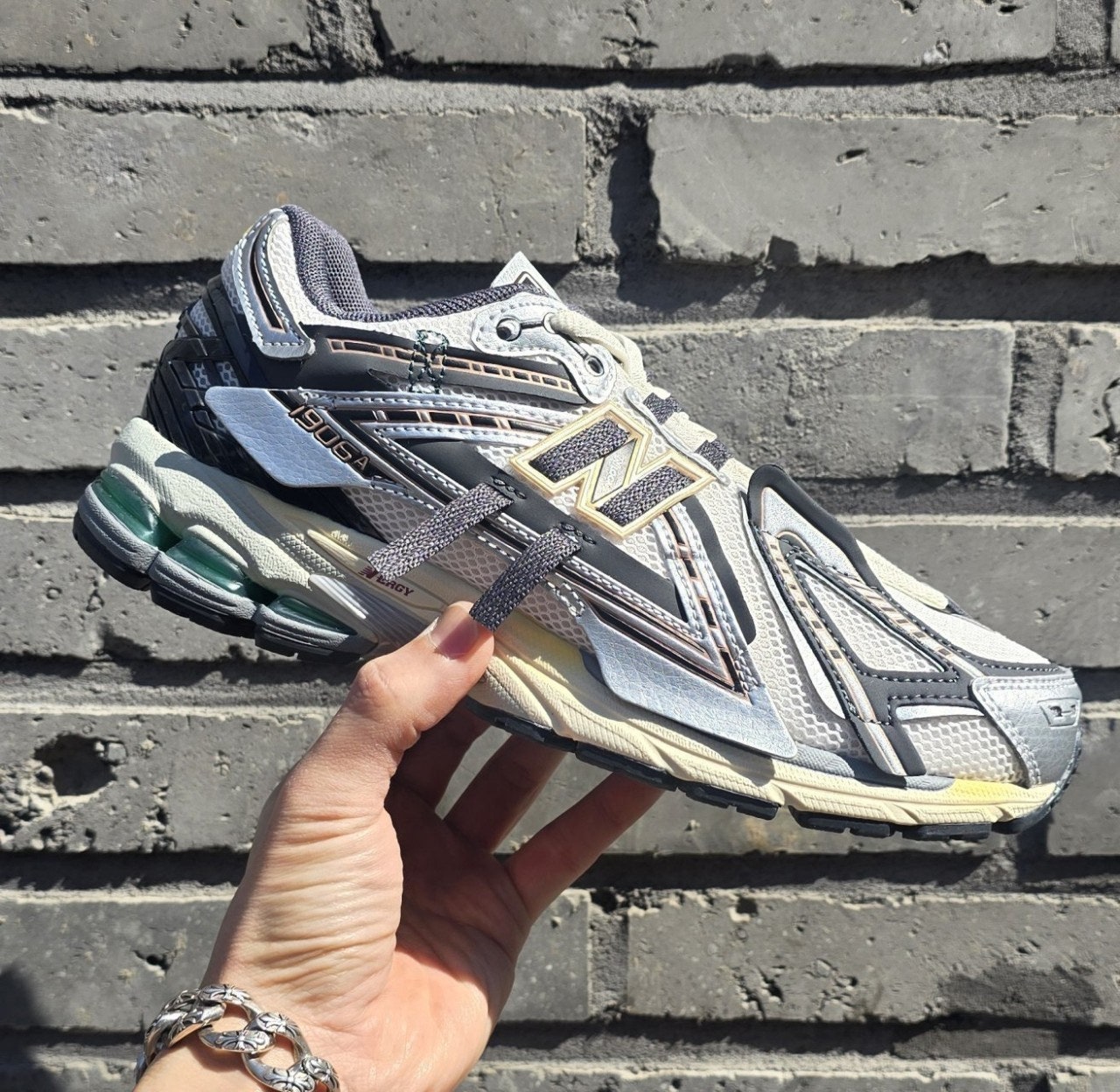 e_0h4Ud018svc1by11uob3wsi2_413zjm.jpg e_0h4Ud018svc1by11uob3wsi2_413zjm.jpg