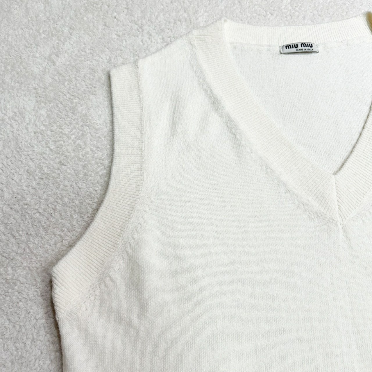 j_ah3Ud018svc1efwyryghrclg_uebtiq.jpg j_ah3Ud018svc1efwyryghrclg_uebtiq.jpg