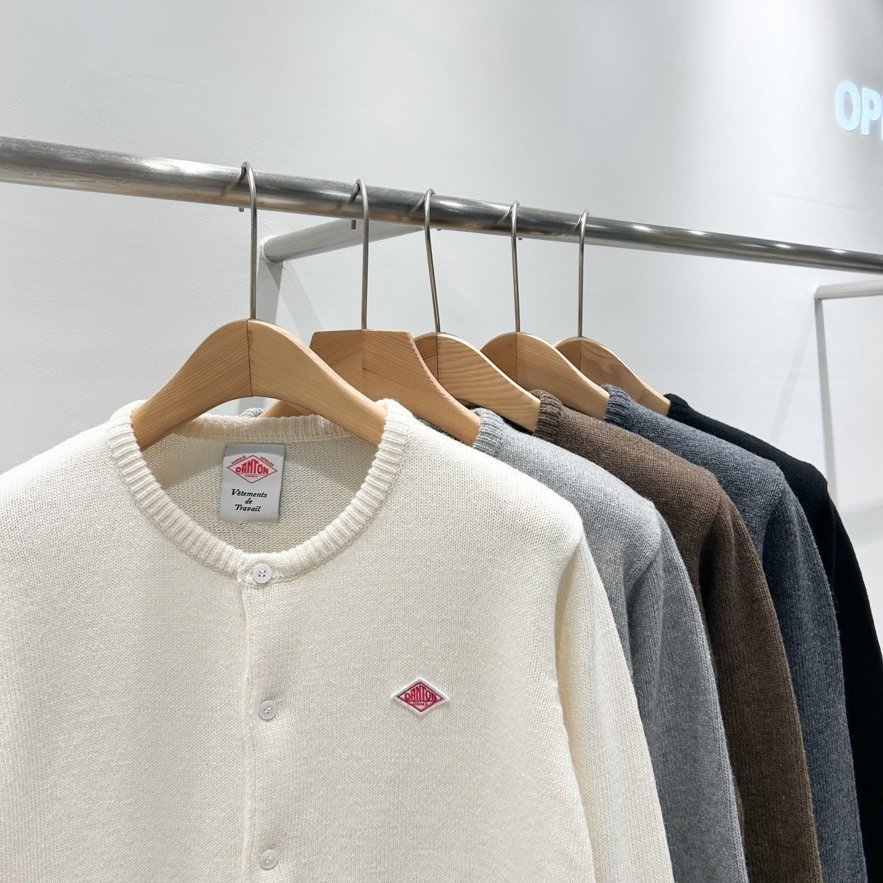 1_biiUd018svc1k5chlwtfi93j_uebtiq.jpg 1_biiUd018svc1k5chlwtfi93j_uebtiq.jpg