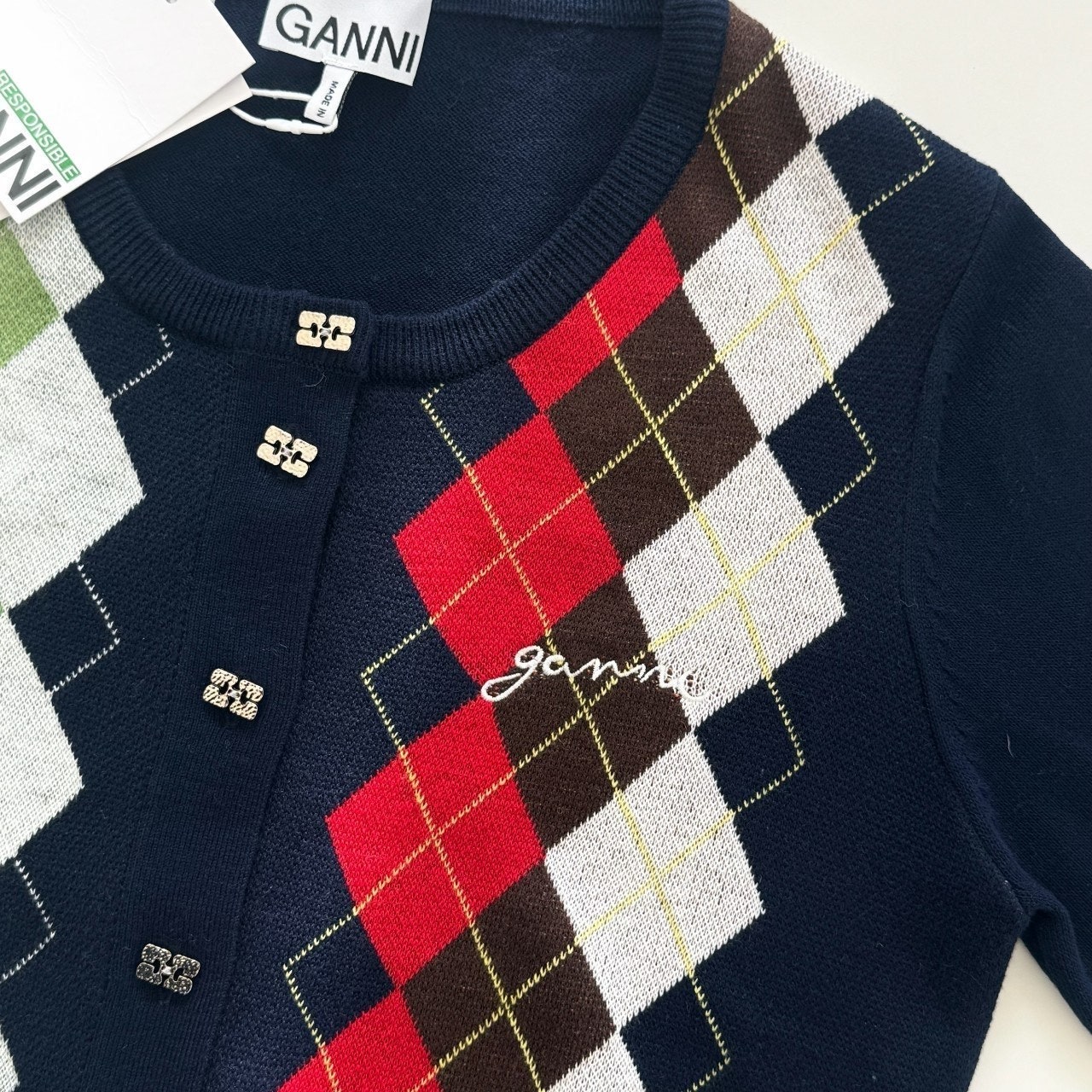 a_6eiUd018svcozobomflpfb0_a7ff1p.jpg a_6eiUd018svcozobomflpfb0_a7ff1p.jpg