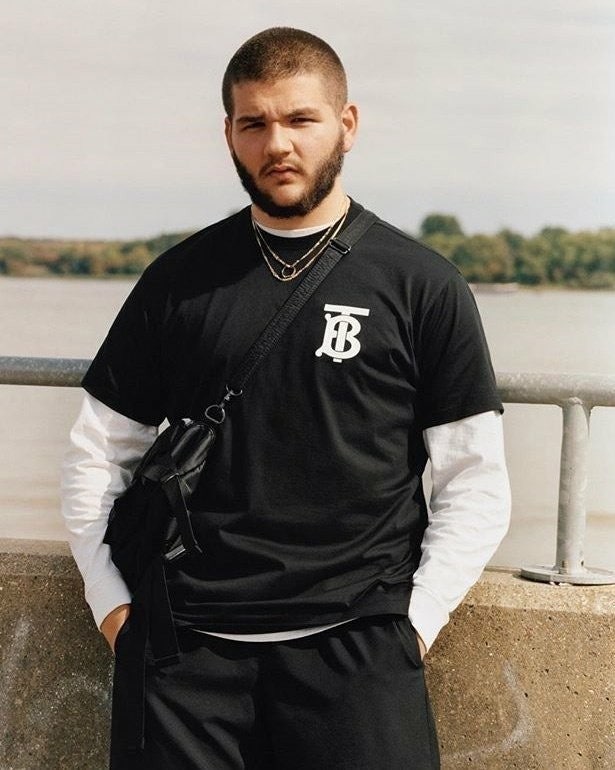 0_2j1Ud018svc1je5vydv0vn62_uebtiq.jpg 0_2j1Ud018svc1je5vydv0vn62_uebtiq.jpg