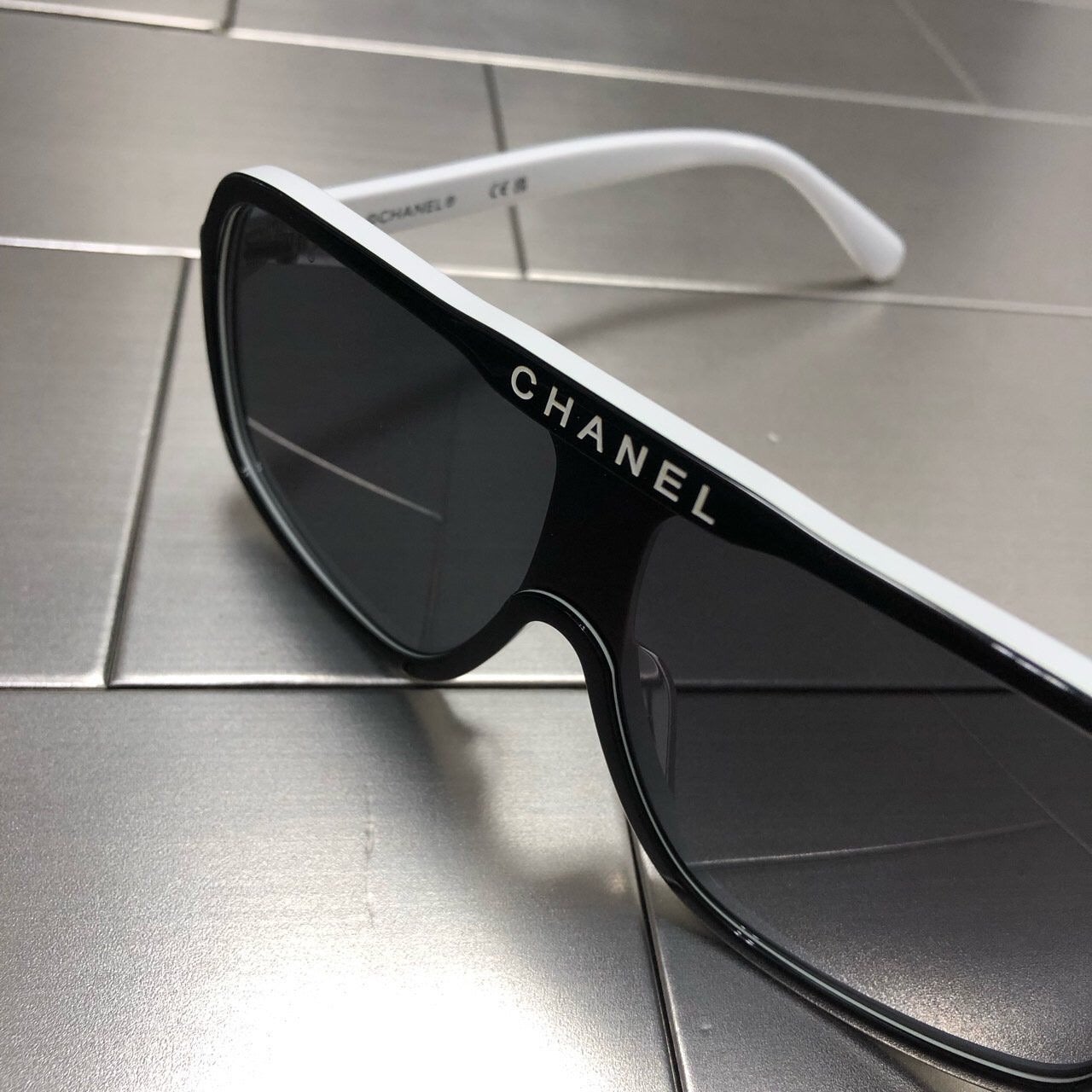 0_7d5Ud018svczr4cw3ot23rl_t680eo.jpg 0_7d5Ud018svczr4cw3ot23rl_t680eo.jpg