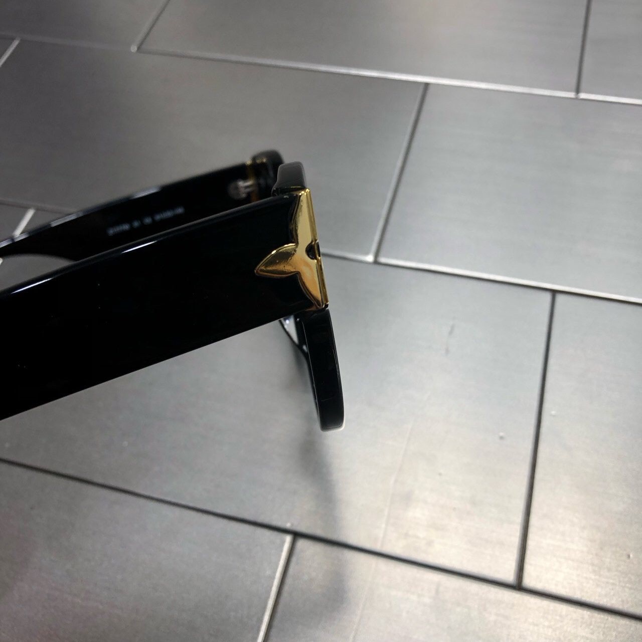 5_2d5Ud018svc1lrm63zuz1l9g_t680eo.jpg 5_2d5Ud018svc1lrm63zuz1l9g_t680eo.jpg