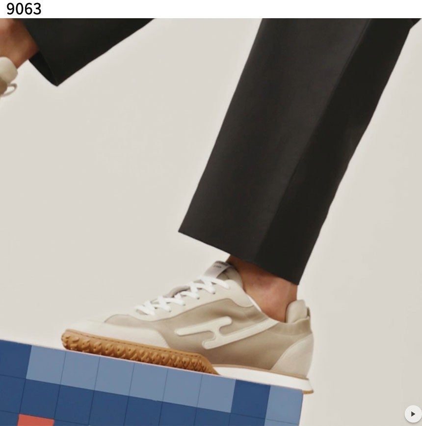 d_9afUd018svcgvs0ski35pzd_evzsoc.jpg