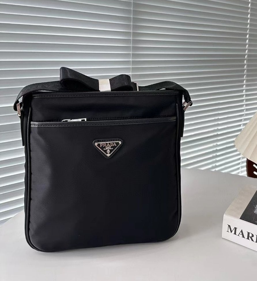 b_53hUd018svcrz4jb6l82e21_413zjm.jpg b_53hUd018svcrz4jb6l82e21_413zjm.jpg