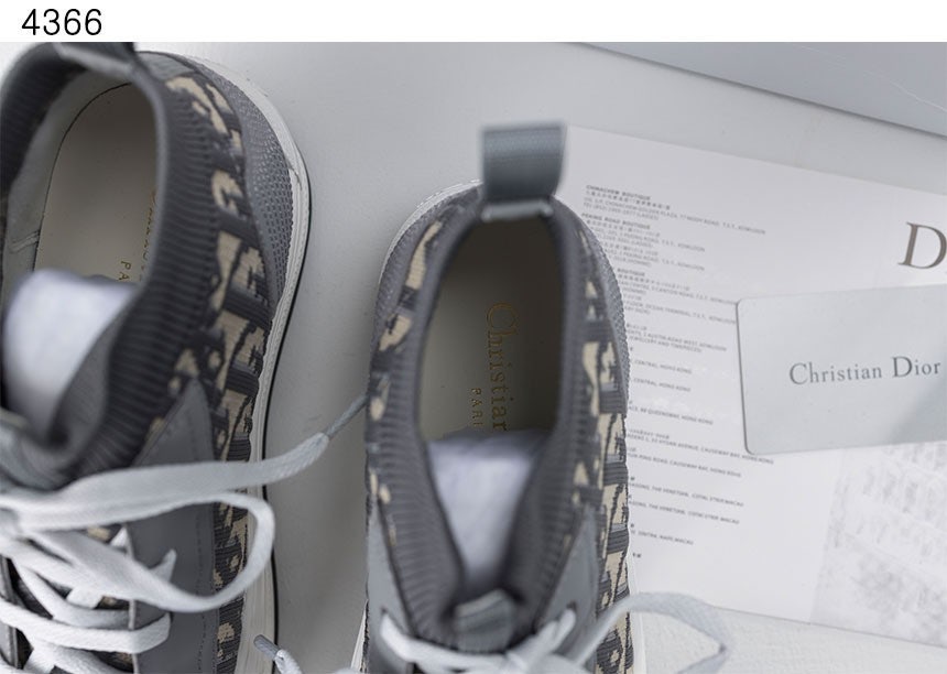 0_9bdUd018svc15jv2yqxmvqug_evzsoc.jpg 0_9bdUd018svc15jv2yqxmvqug_evzsoc.jpg