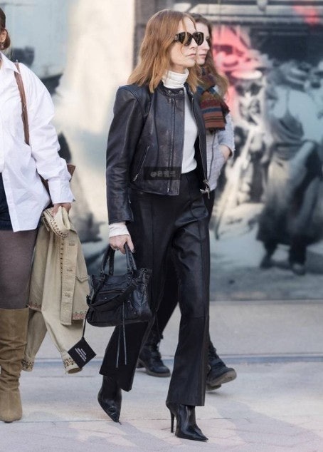 1_b9hUd018svc12kk06jqc3bn9_ew4xzd.jpg 1_b9hUd018svc12kk06jqc3bn9_ew4xzd.jpg