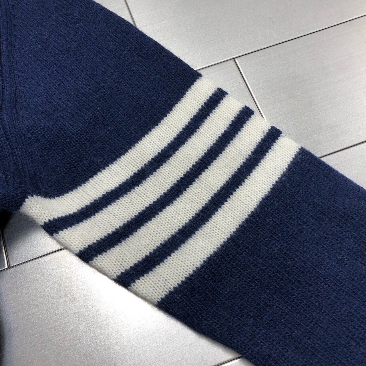 a_227Ud018svcx1g16xv87fp7_t680eo.jpg a_227Ud018svcx1g16xv87fp7_t680eo.jpg