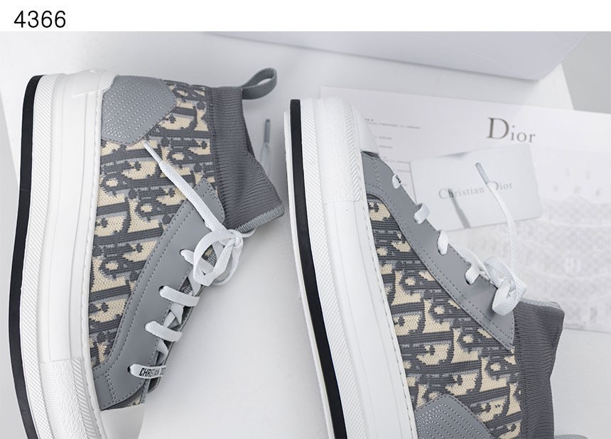 0_bbdUd018svc1byk6pqng79p_evzsoc.jpg 0_bbdUd018svc1byk6pqng79p_evzsoc.jpg