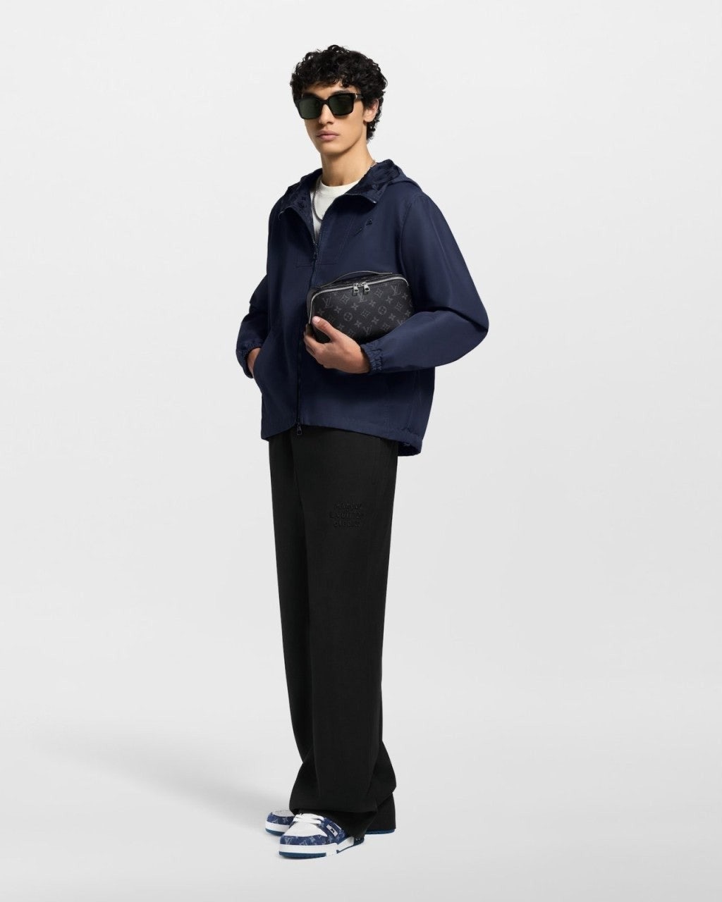 4_5fjUd018svc1xazt3drzsocl_413zjm.jpg 4_5fjUd018svc1xazt3drzsocl_413zjm.jpg