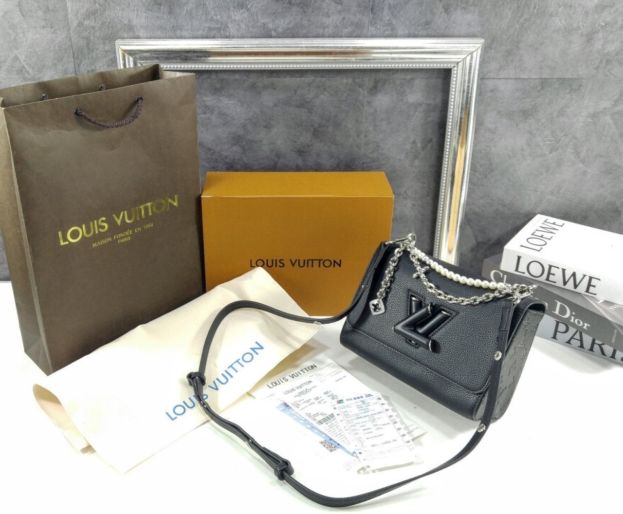 4_b32Ud018svc3xmzp6wttd98_413zjm.jpg