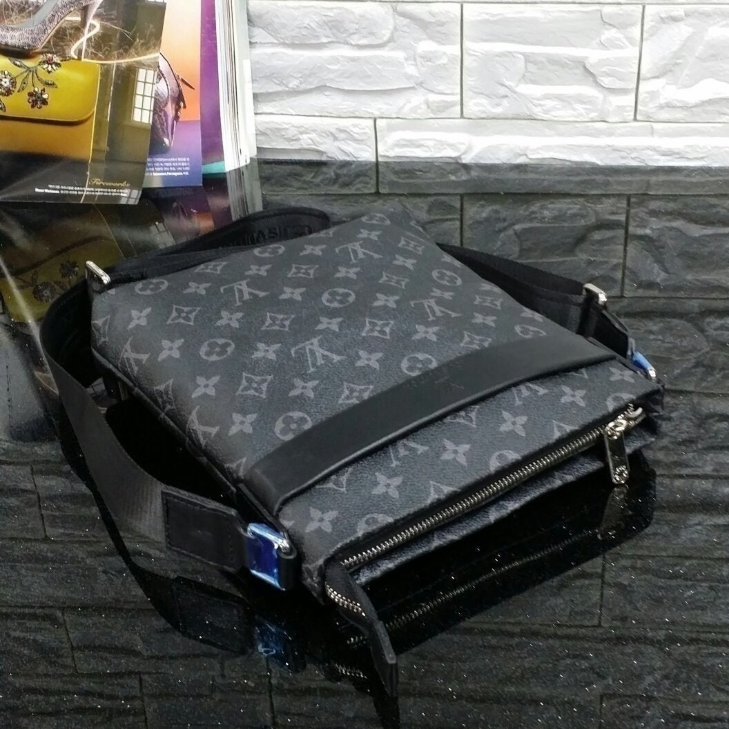 5_f48Ud018svc1f4b22geyyy71_413zjm.jpg