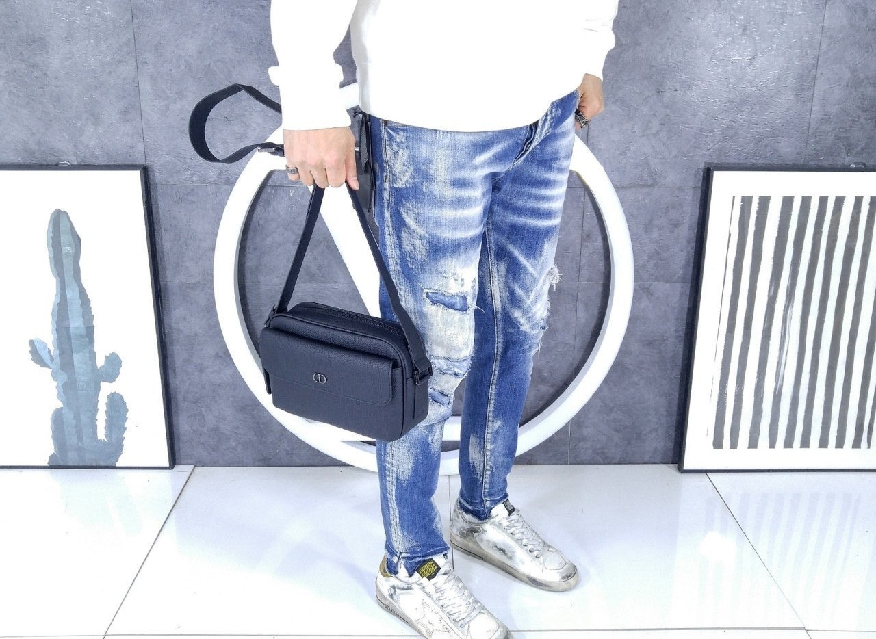 i_b67Ud018svc1u93xaw12zius_413zjm.jpg