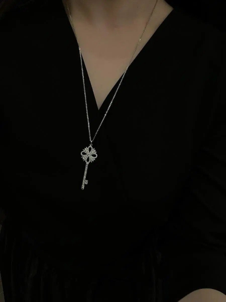 a_c9cUd018svc1k0b0dvvbt6xe_413zjm.jpg