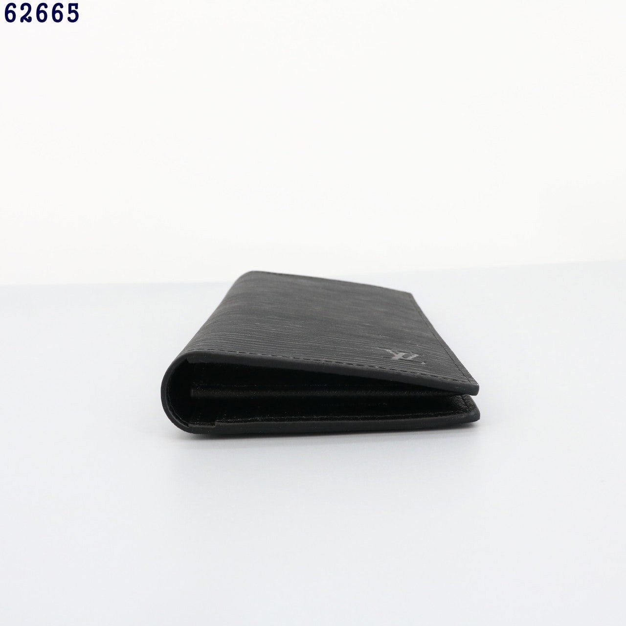 a_20hUd018svcbpfy6tuxs26l_413zjm.jpg
