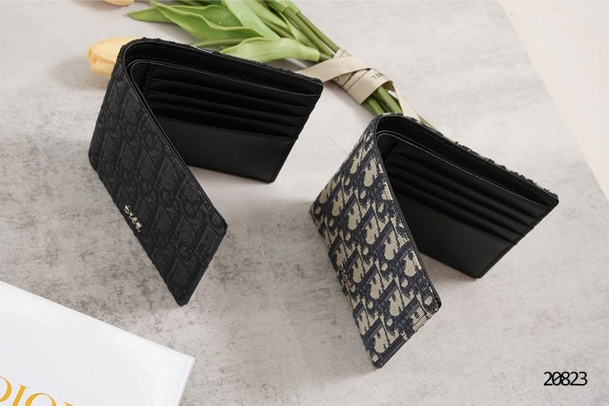 f_56cUd018svc5x8q939j50dr_x5e342.jpg