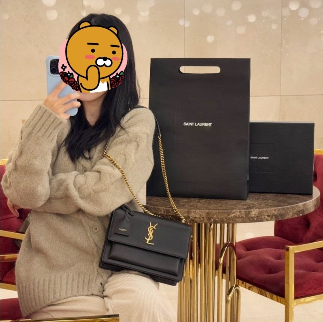 2_6d2Ud018svc1hj71n2xzwojg_413zjm.jpg