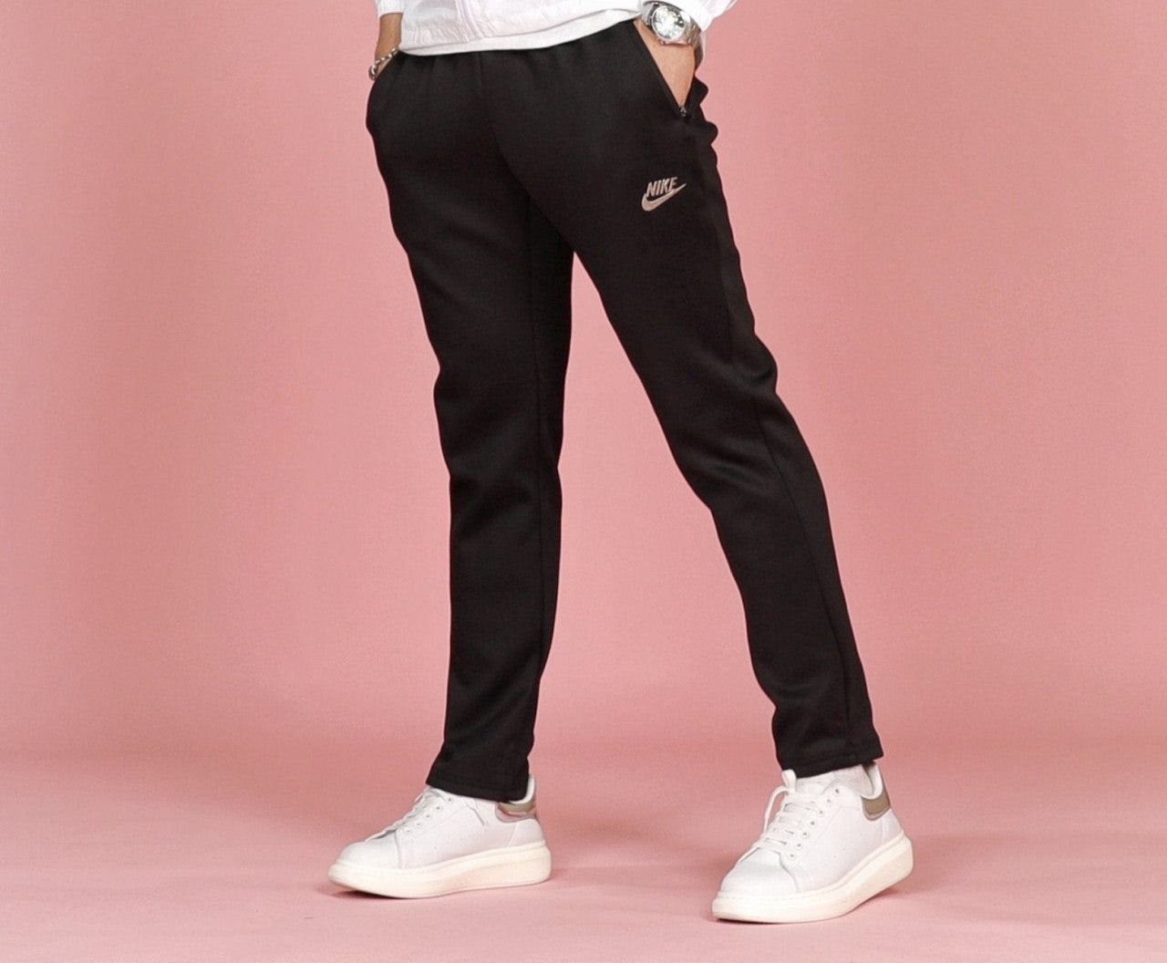 i_955Ud018svc129667xobrijb_uebtiq.jpg
