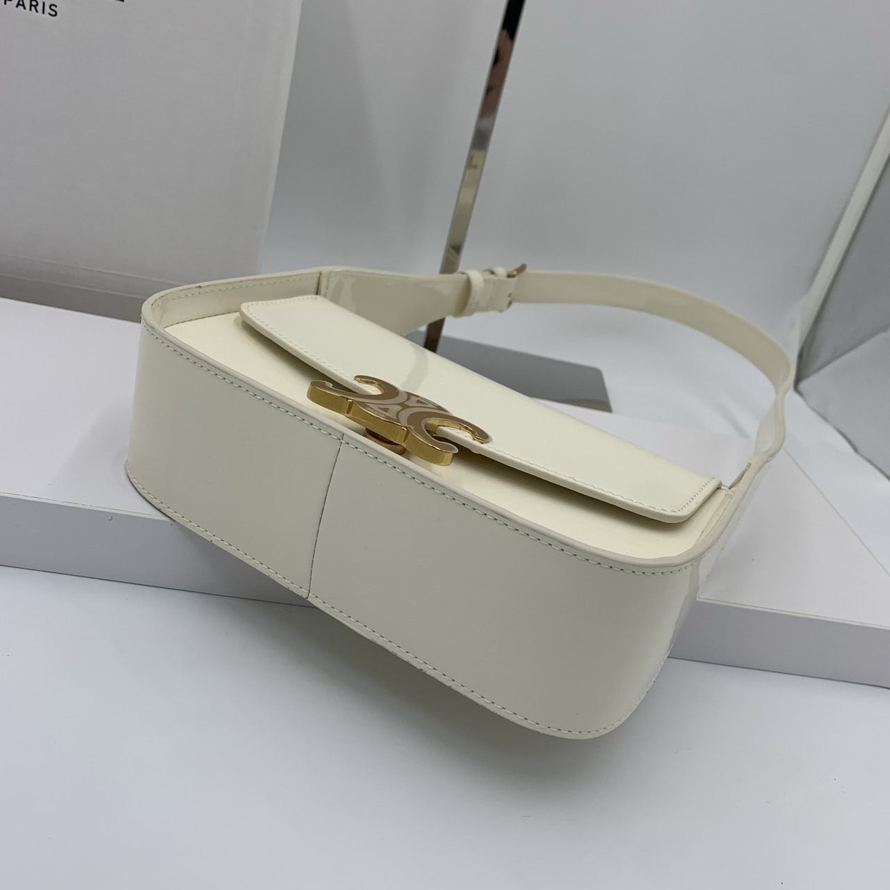b_ji3Ud018svc18xs5s55qzpgh_413zjm.jpg