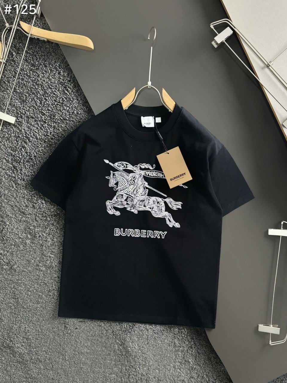 e_jf4Ud018svckp39i52f9bx_f9osl8.jpg