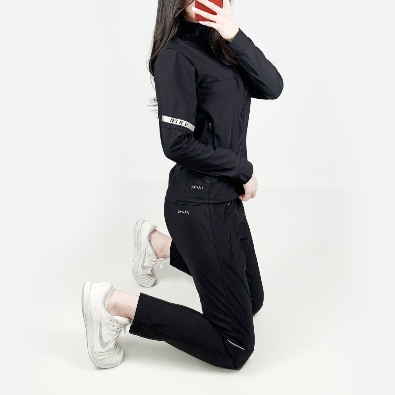 j_b5cUd018svc1hnjisn8drftp_uebtiq.jpg