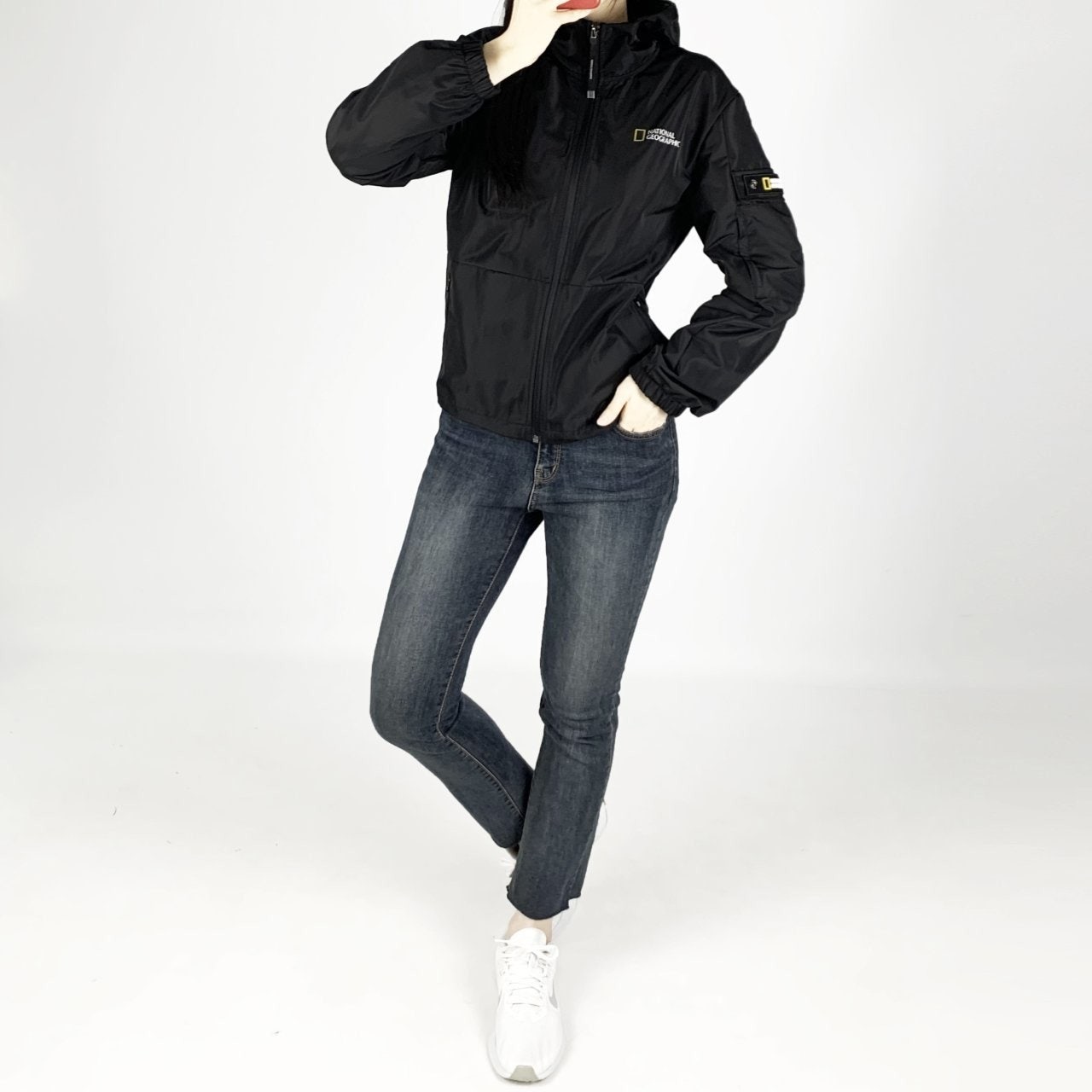 d_65bUd018svc1oubm9yw28mf4_uebtiq.jpg