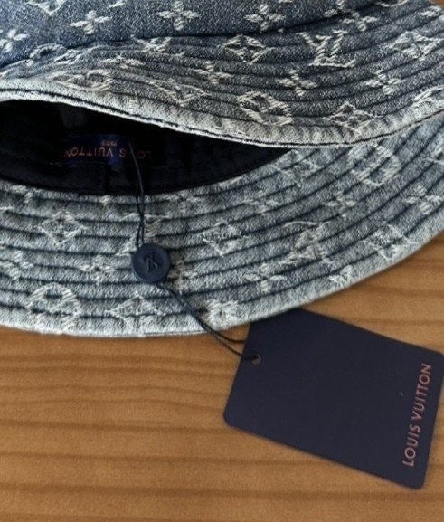 a_b1eUd018svcucu3cmwz9lag_413zjm.jpg