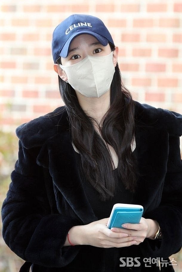 6_g24Ud018svc1g6tbeme59ffj_413zjm.jpg