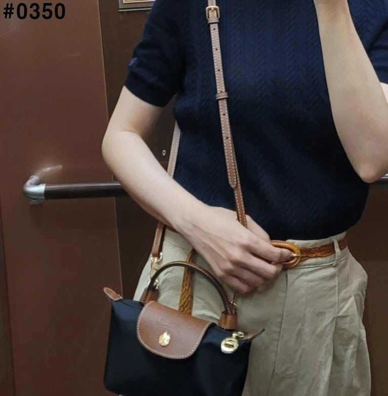 a_825Ud018svc11tklyyhxzq0x_cm78u3.jpg