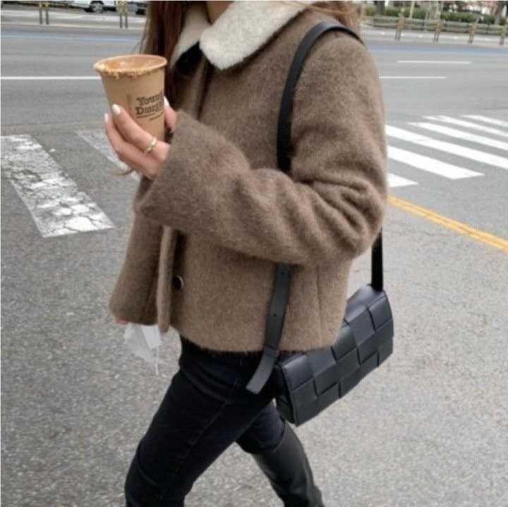 4_590Ud018svc58mnq6sk3aia_413zjm.jpg