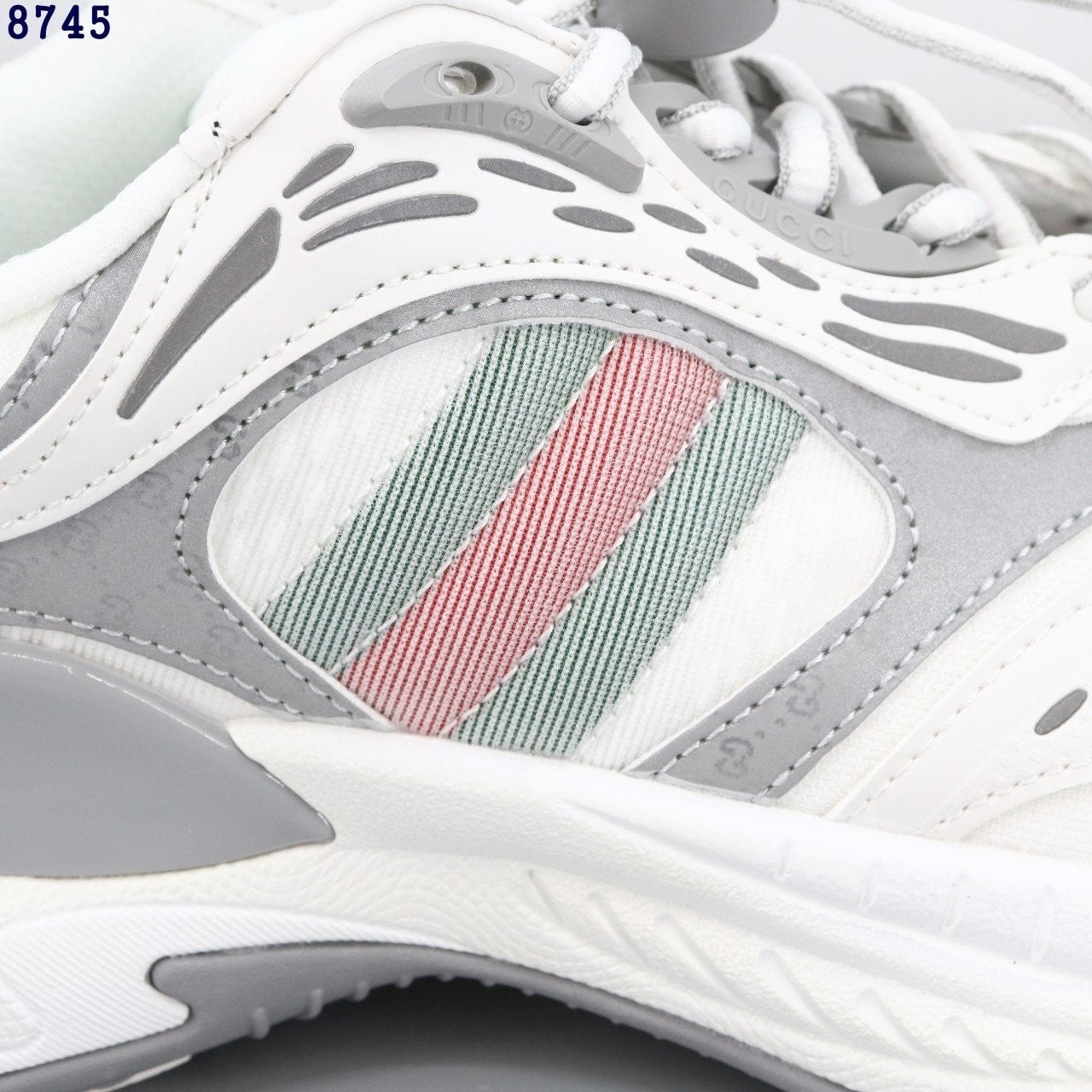 a_g88Ud018svc764vae871xxs_413zjm.jpg