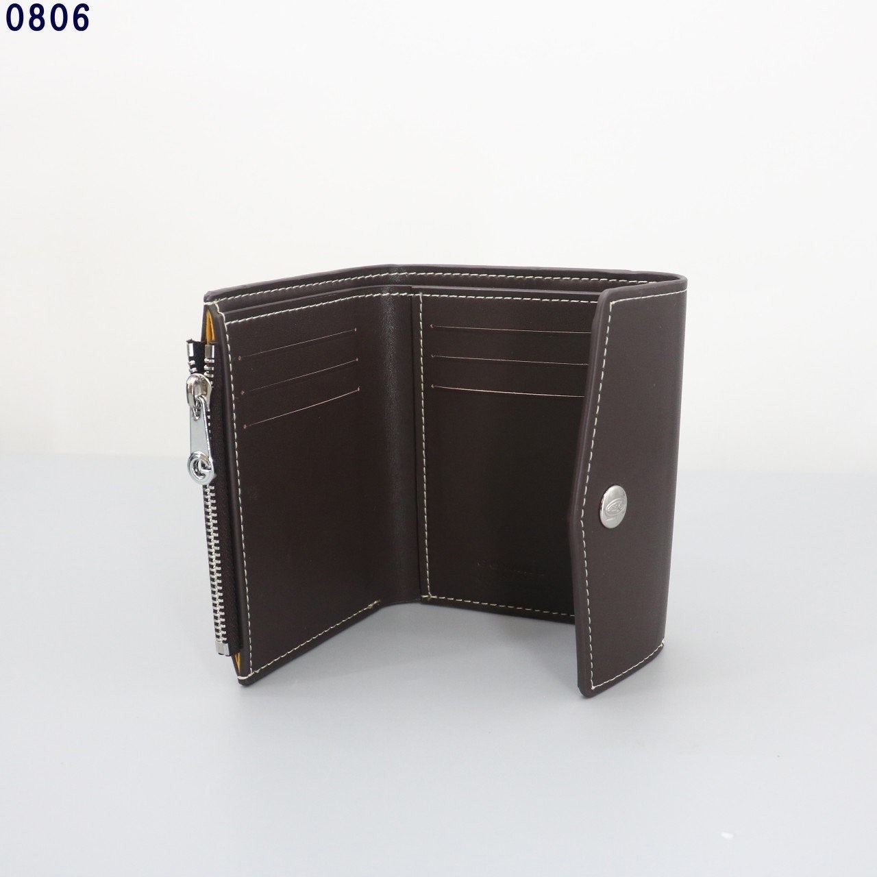 3_941Ud018svcg8bg1mo09ef4_413zjm.jpg
