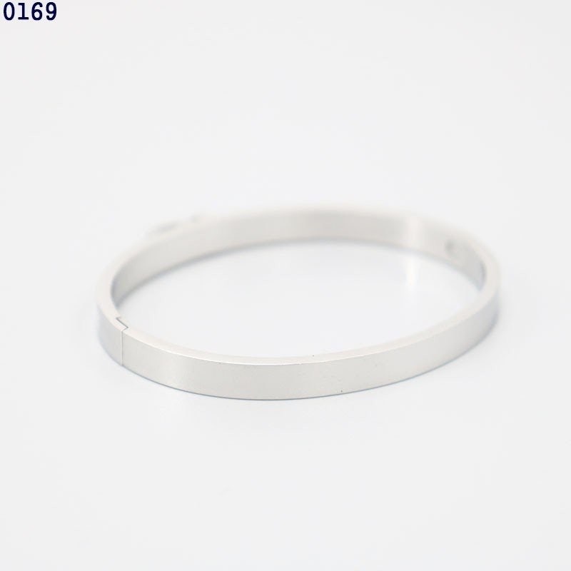 5_05eUd018svcprs357yi3ji8_413zjm.jpg