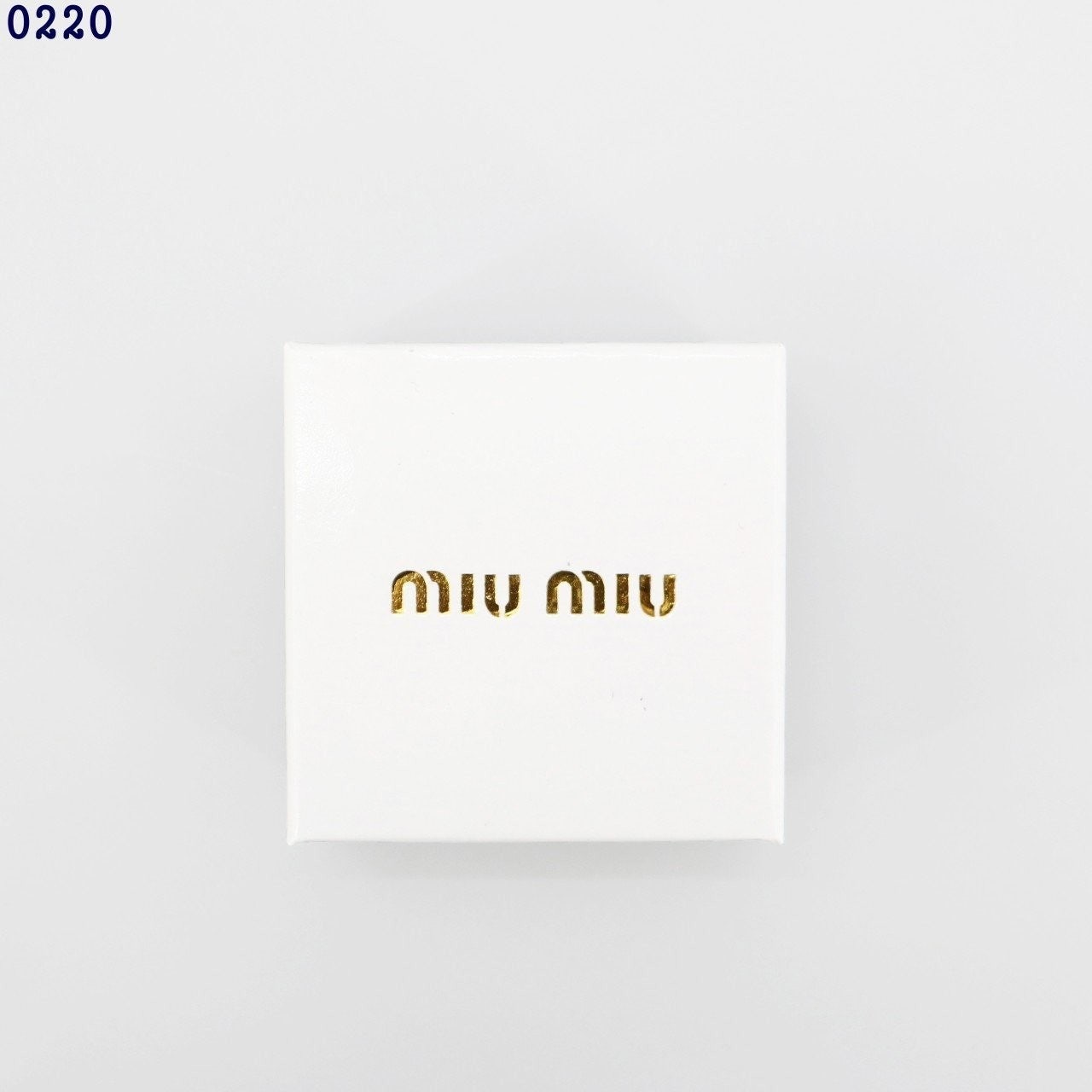 6_15cUd018svc1p0emapgf469d_413zjm.jpg