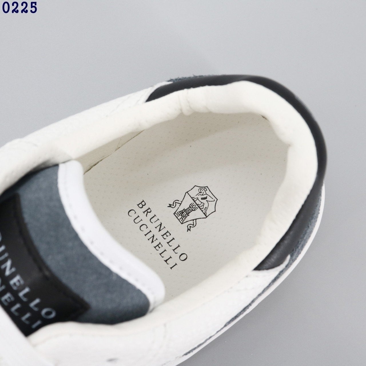 9_68aUd018svc1ov4eqfqbv9r0_413zjm.jpg