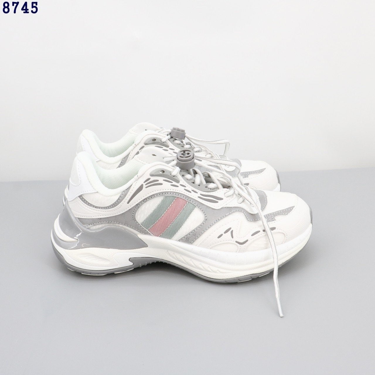 a_888Ud018svclj31jo9a20ze_413zjm.jpg