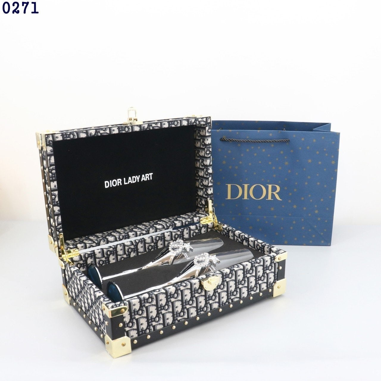 3_f7cUd018svc1or2z5572l2wf_413zjm.jpg