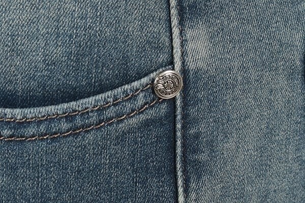 5_15iUd018svc8zxnzbdk3b9d_4144s3.jpg