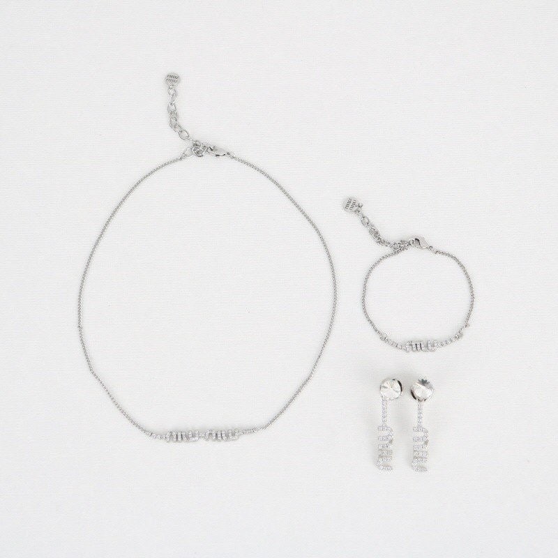 f_e7iUd018svcwrl0bf0kti1h_413zjm.jpg