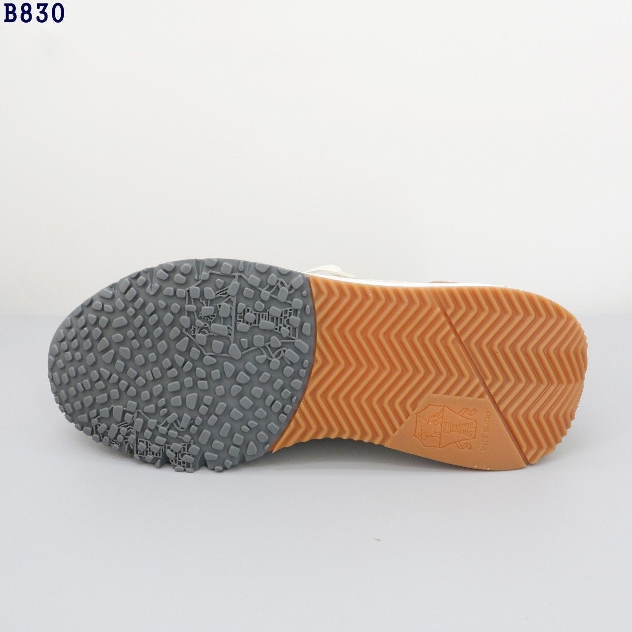 2_664Ud018svc13xdesakn3caa_413zjm.jpg