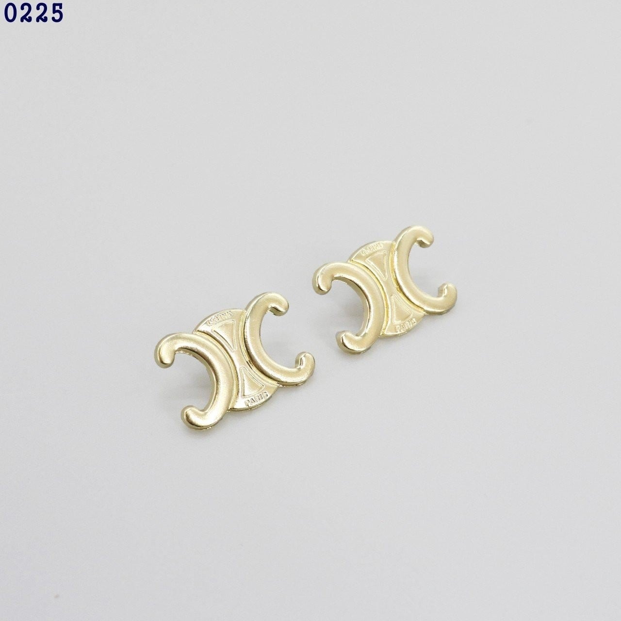 f_980Ud018svc1h33wuwvv7lt5_413zjm.jpg