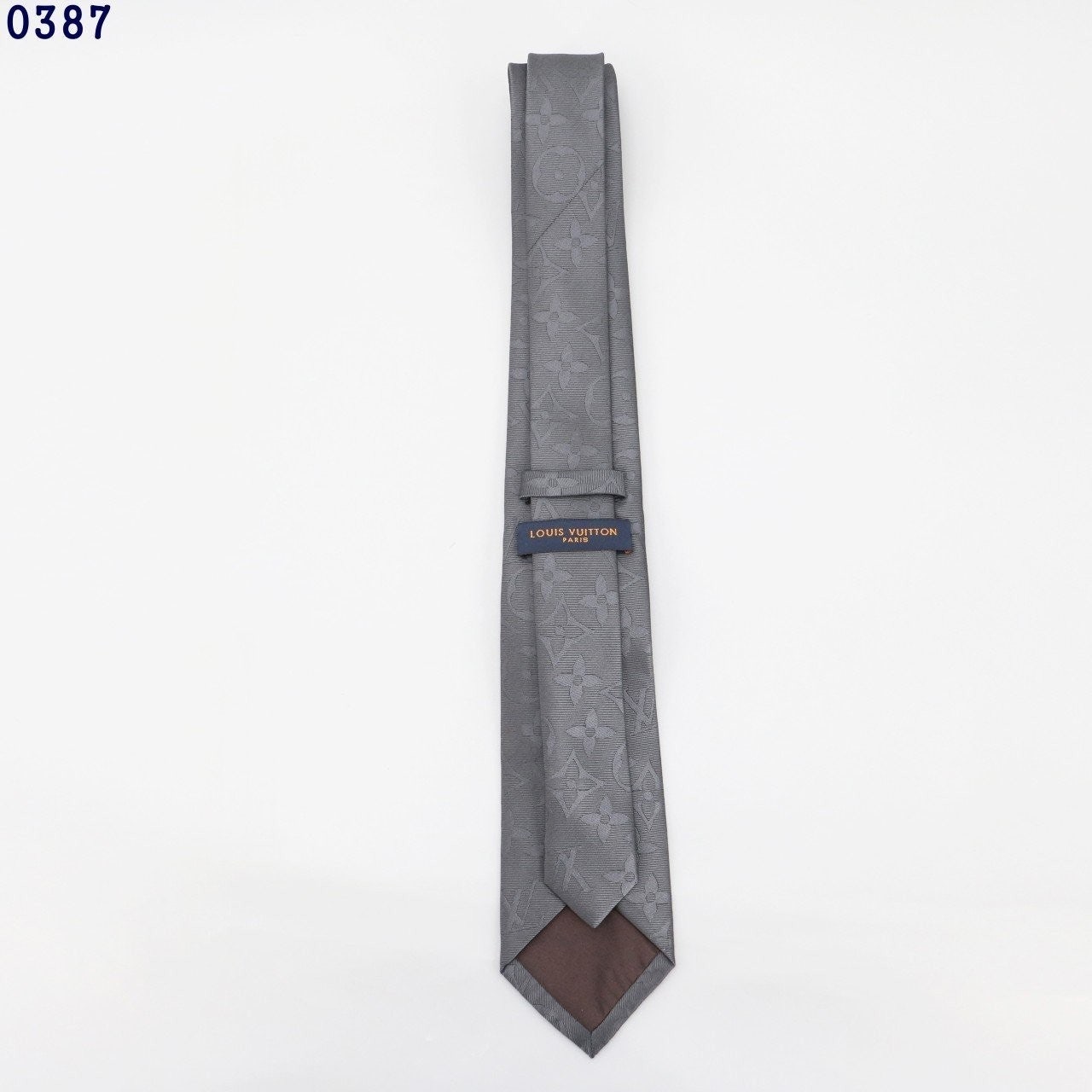 b_185Ud018svc3vrldyw03zox_413zjm.jpg
