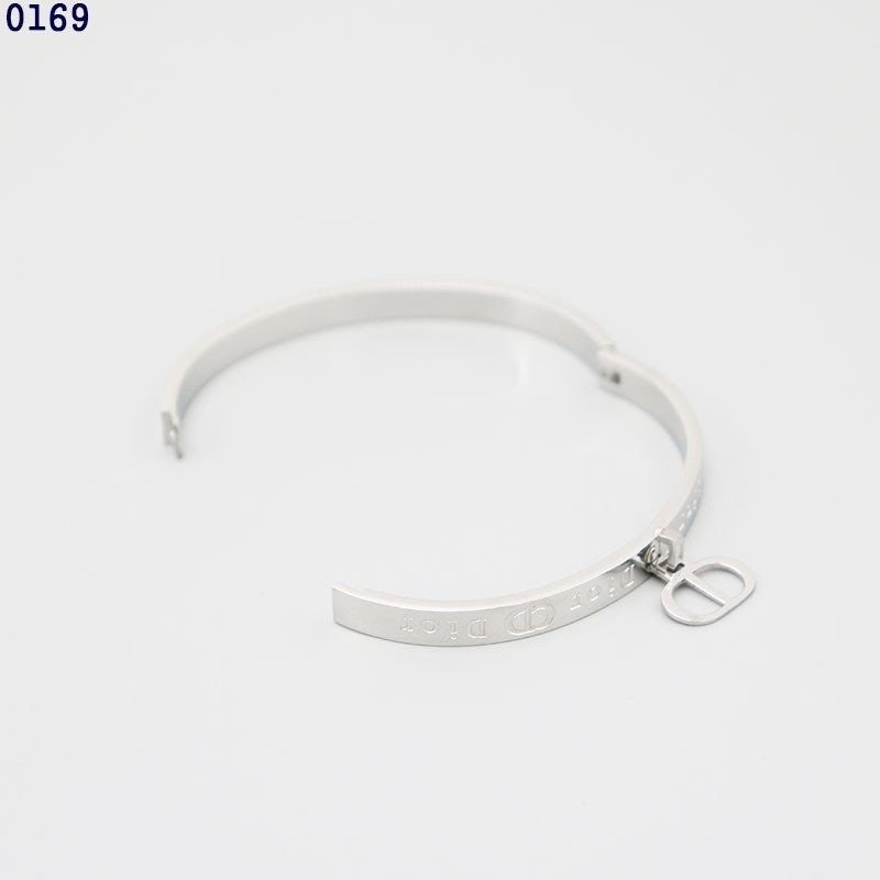 5_35eUd018svc4lbxqxxtskk5_413zjm.jpg