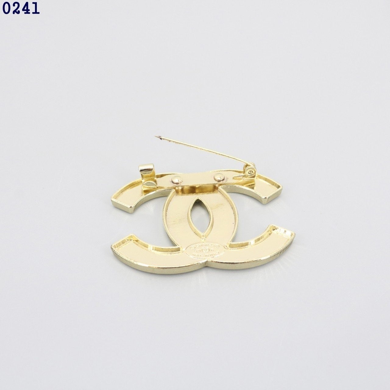 9_ia0Ud018svc1f56pqpva4cpi_413zjm.jpg