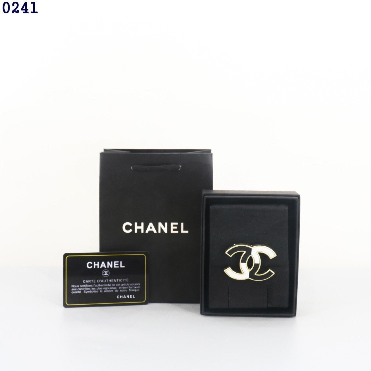9_6a0Ud018svc117h0xkjebjqg_413zjm.jpg