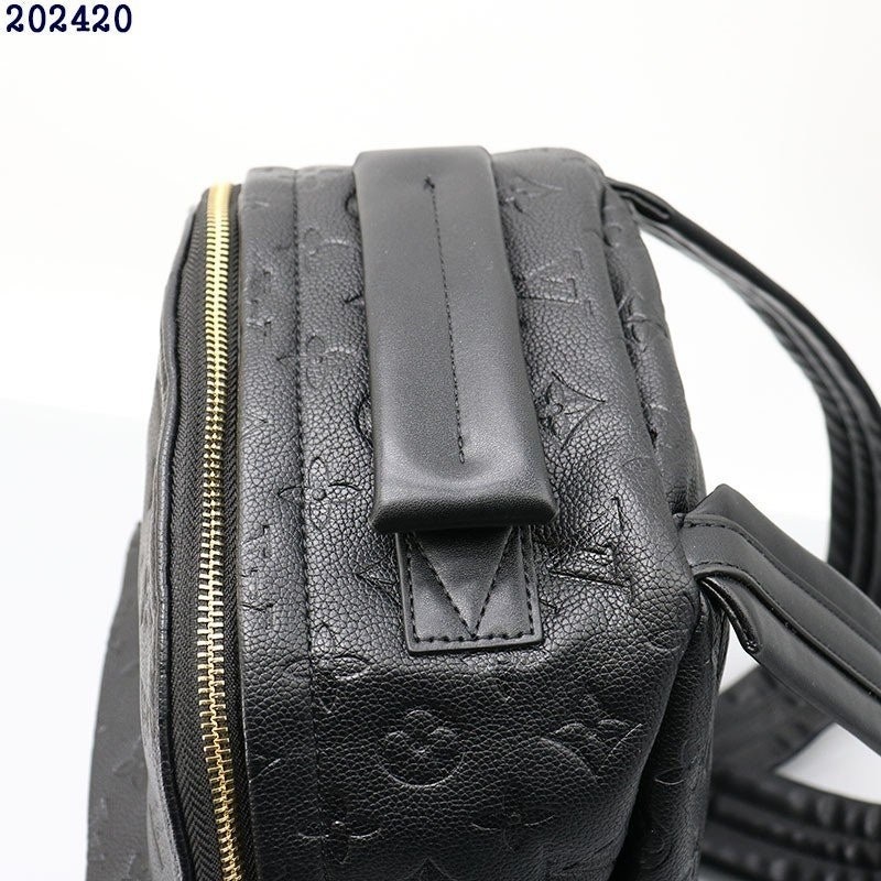 0_991Ud018svcj004z3bez18t_413zjm.jpg